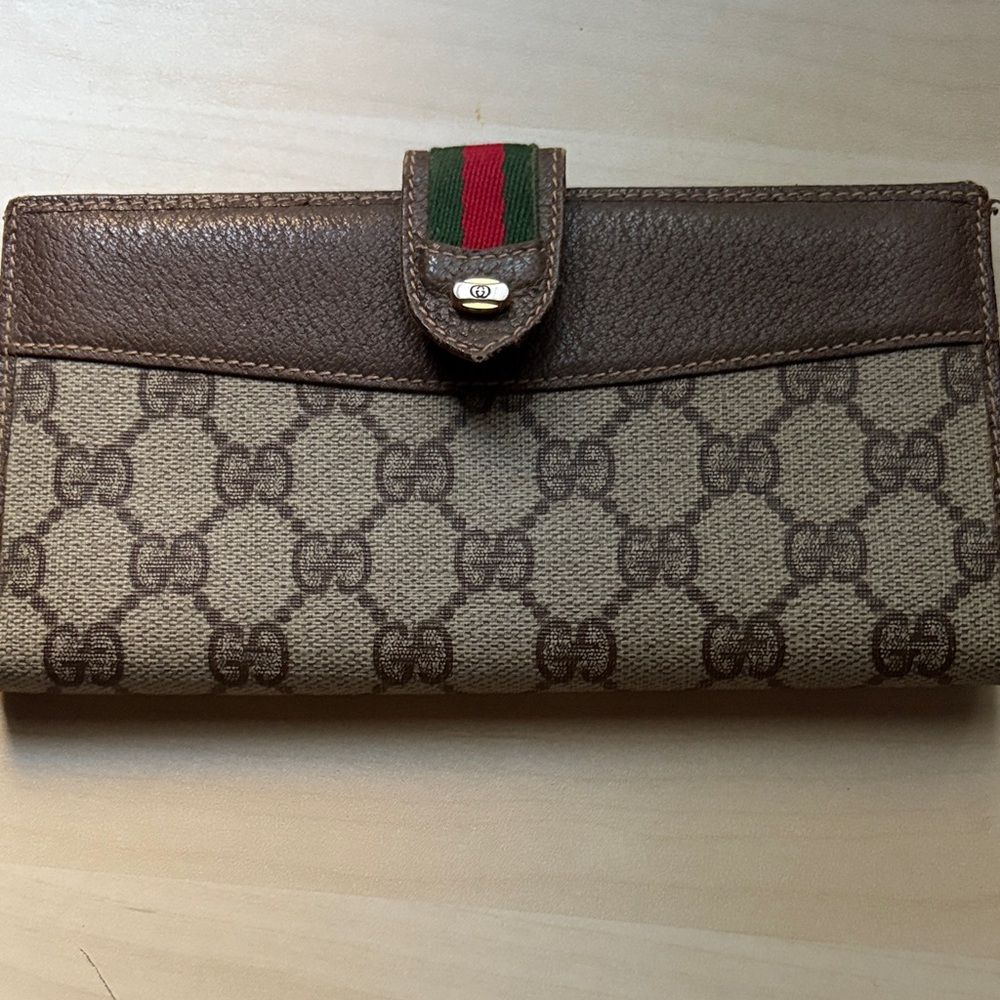 Gucci Brown and Cream Wallet with Green and Red Accent